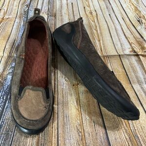 Privo by Clarks Womans Size 8.5 Brown Leather Slip On Moccasins